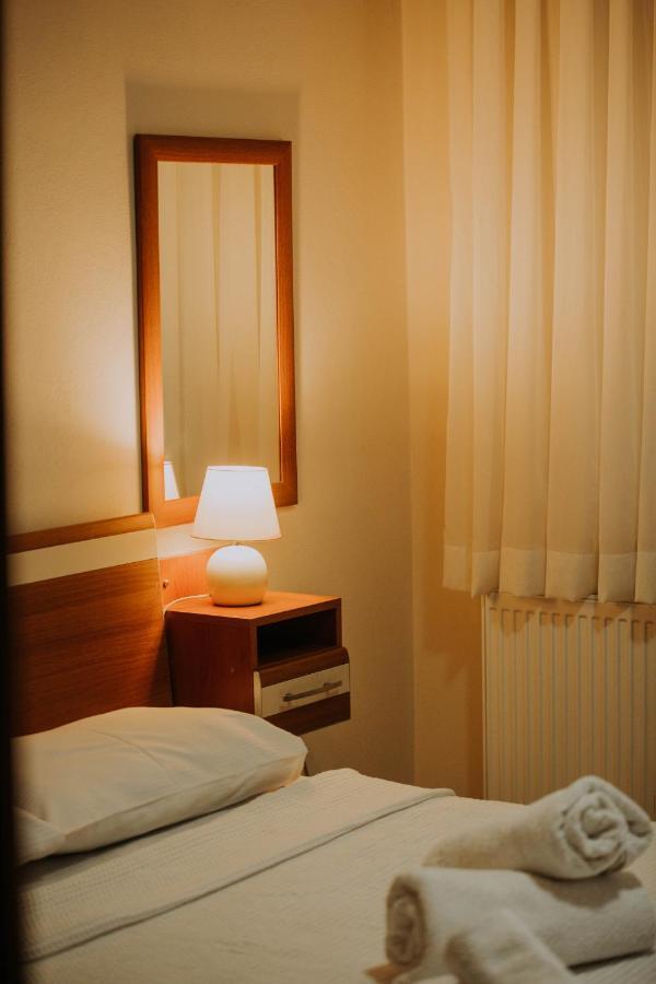 Erish Apart Hotel Керпе Экстерьер фото