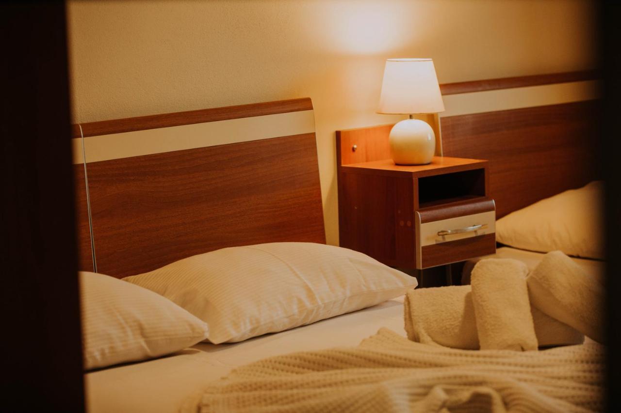 Erish Apart Hotel Керпе Экстерьер фото